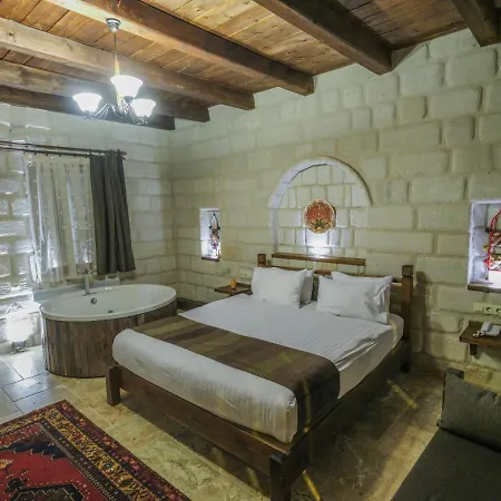Hotel Zara Cave