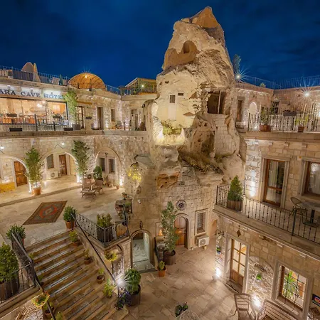 Zara Cave Гореме