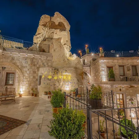 Hotel Zara Cave