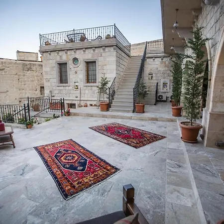 Hotel Zara Cave