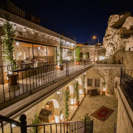 Hotel Zara Cave
