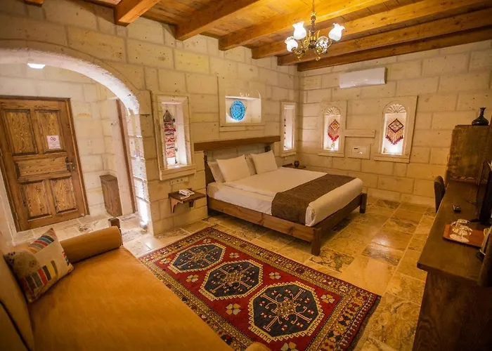 Zara Cave Гореме