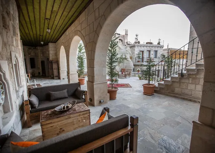 Zara Cave 2* 格雷梅